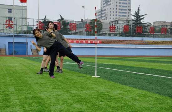 基础医学院举办首届“乐在军营”趣味运动会