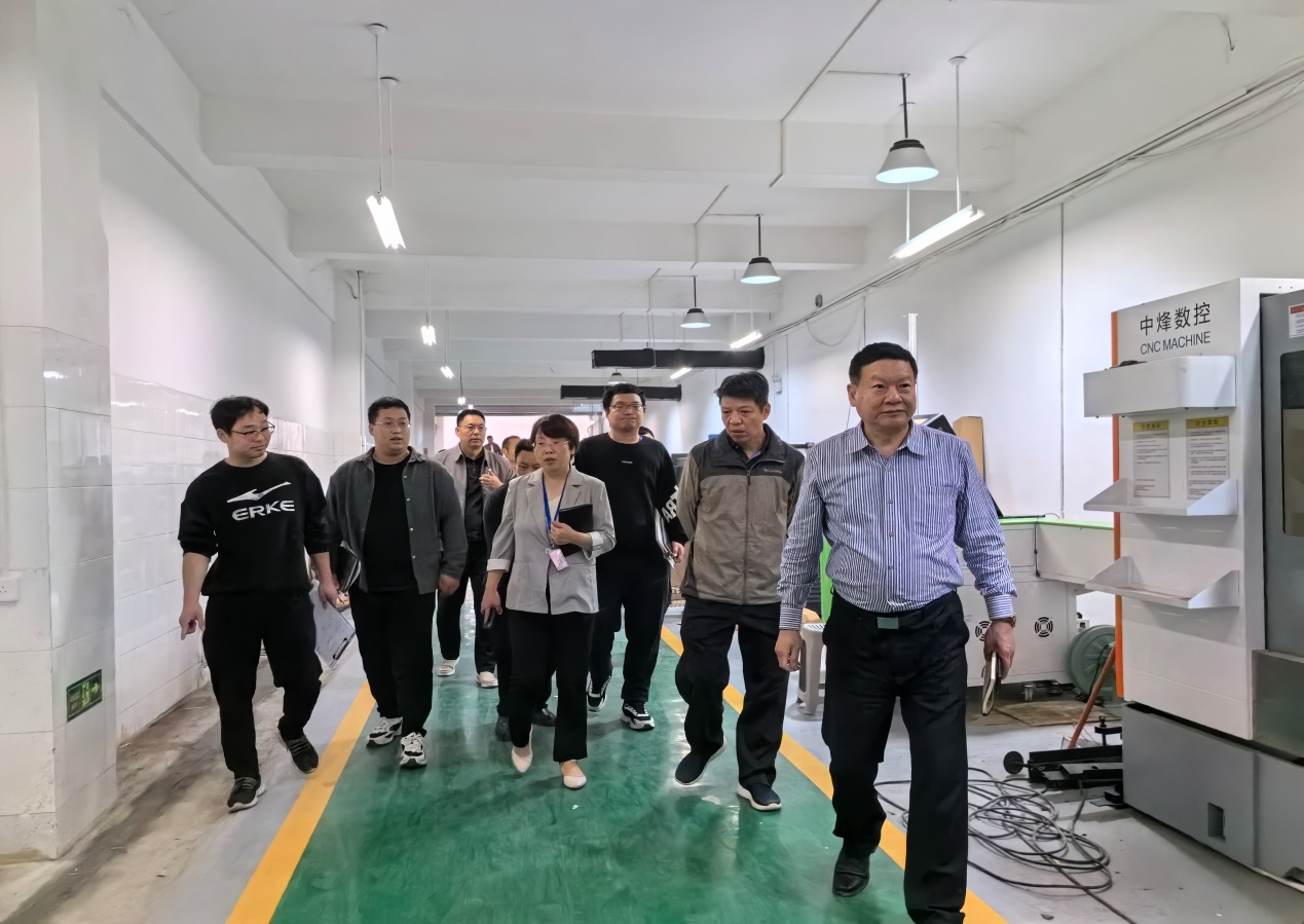 图片4.png 图片4.png